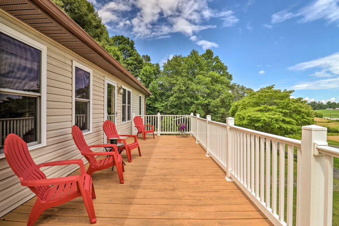 61 Cornhusk Trail in Mills River, NC - Building Photo