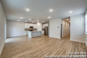 5935 W Hausman Rd in San Antonio, TX - Building Photo - Building Photo