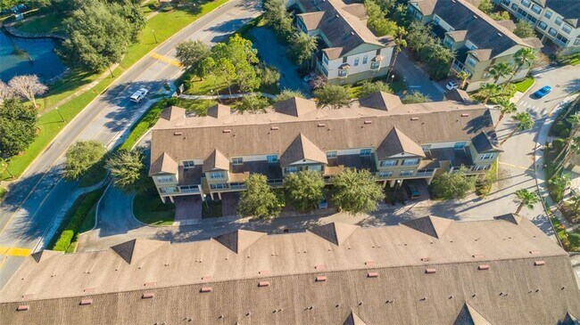 2514 Grand Central Pkwy in Orlando, FL - Building Photo - Building Photo