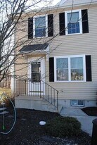 45 Boxberry Ln in Rockland, MA - Building Photo