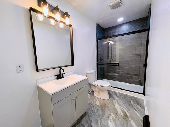 property at 908 S Crutcher Ave