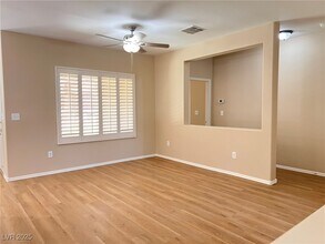 2151 Desert Woods Dr in Henderson, NV - Building Photo - Building Photo