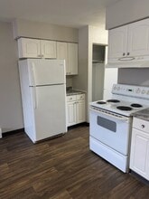 Brookewood South Apartments in Lansing, MI - Building Photo - Building Photo