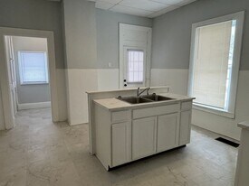 332 N Arsenal Ave in Indianapolis, IN - Building Photo