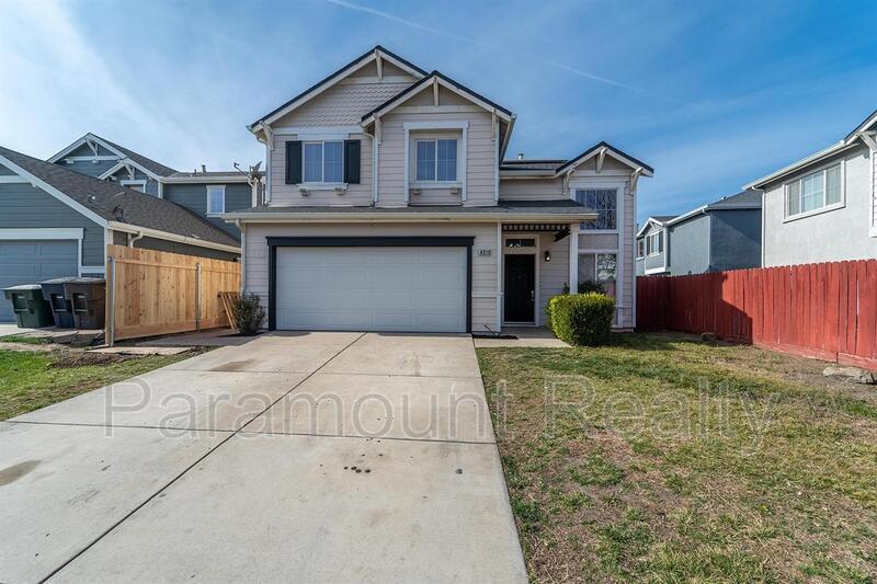 4319 Roxbury Dr in Tracy, CA - Foto de edificio
