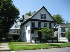 702 N Aurora St, Unit 3 in Ithaca, NY - Foto de edificio