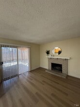 120 Merrimac Ct in Vallejo, CA - Foto de edificio - Building Photo