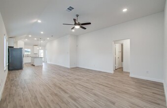8307 Blue Shell Ln in Cypress, TX - Building Photo - Building Photo