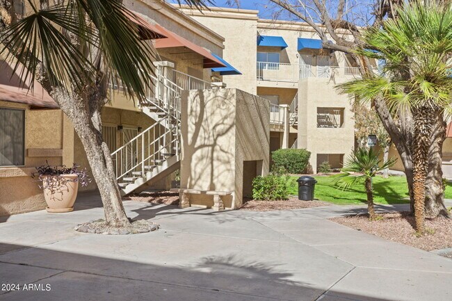 12221 Bell Rd, Unit 170 in Surprise, AZ - Building Photo - Building Photo