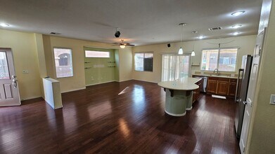 9267 Grassy Weep Ct in Las Vegas, NV - Building Photo - Building Photo