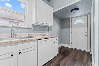 506 E Parkway Ave in Oshkosh, WI - Building Photo - Building Photo