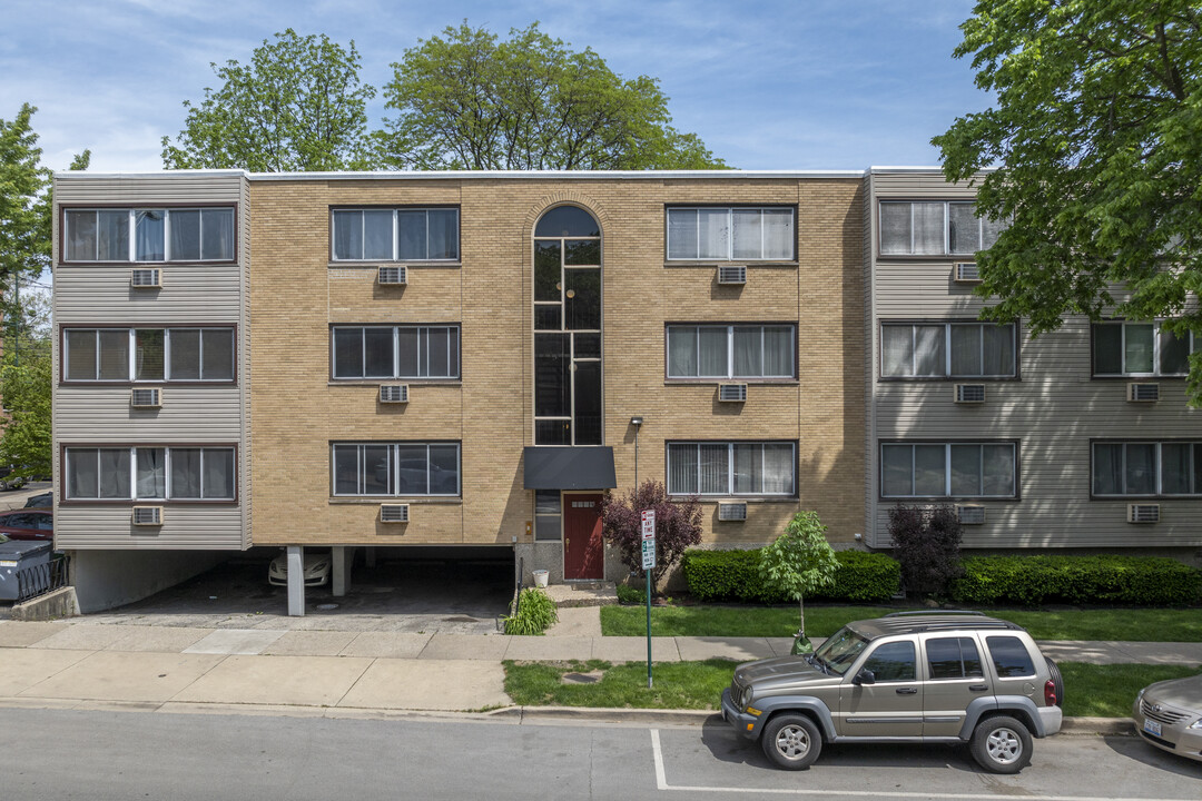 644 Lake St in Oak Park, IL - Building Photo