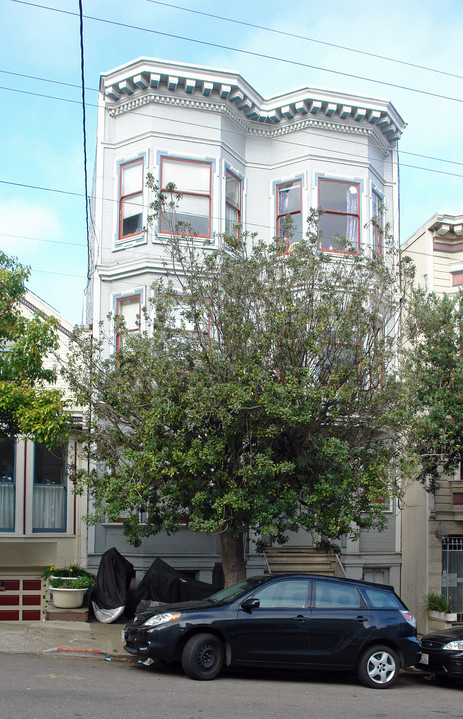 319-323 N Willard St in San Francisco, CA - Building Photo