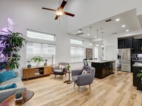 1415 Homespun Rd in Austin, TX - Building Photo - Building Photo