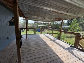 11823 FM 355 in Trinity, TX - Foto de edificio - Building Photo