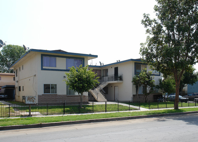 1213 Pacific Ave in Santa Ana, CA - Building Photo - Building Photo