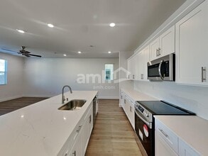 6428 Marthas Vineyard Ave in Las Vegas, NV - Building Photo - Building Photo