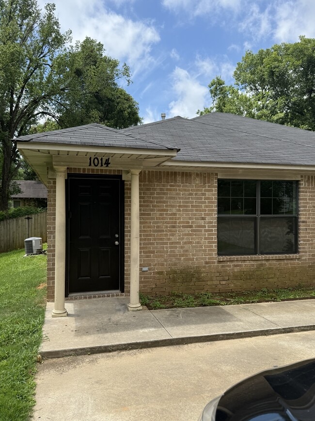 property at 1014 E 15th St
