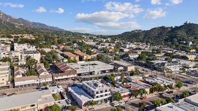 10030 N Commerce Ave in Tujunga, CA - Building Photo - Building Photo