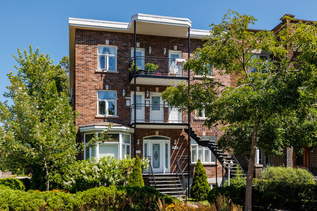 543 Du Parc-Marguerite-Bourgeoys Rue in Montréal, QC - Building Photo - Building Photo