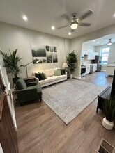 720 N Throop St in Chicago, IL - Building Photo - Building Photo