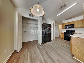 8722 Star Leaf Rd N in Jacksonville, FL - Building Photo - Building Photo