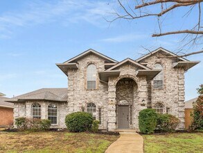 7010 Graham Dr in Rowlett, TX - Building Photo - Building Photo
