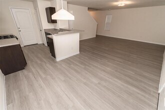 19323 Golden Wave Dr in Katy, TX - Foto de edificio - Building Photo