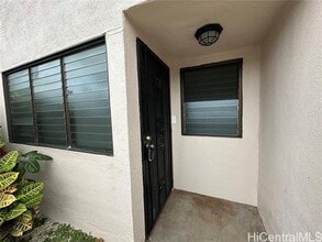 98-330-330 Kaonohi St in Aiea, HI - Building Photo - Building Photo