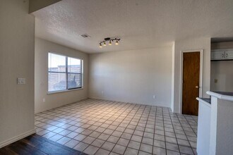 1821 Gebron Dr in Edmond, OK - Building Photo - Building Photo