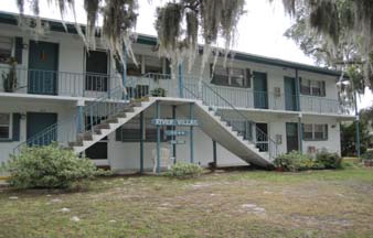 River Trace Apartments in New Port Richey, FL - Building Photo - Building Photo