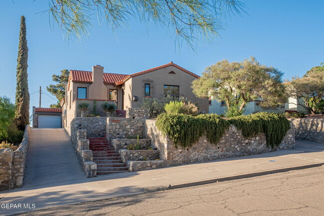 property at 727 McKelligon Dr