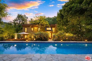 10023 Westwanda Dr in Beverly Hills, CA - Building Photo