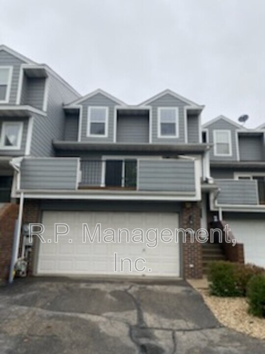 14391 Estates Ave in Apple Valley, MN - Building Photo