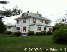 14 Potter Hill Rd in Westerly, RI - Building Photo