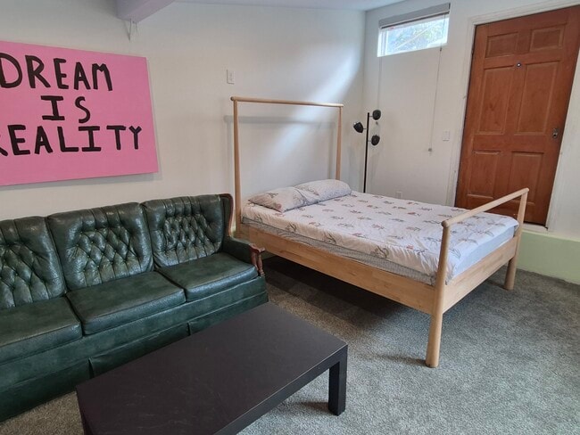 property at 2141 Torrey Pines Rd