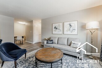 955 W Foster Ave in Chicago, IL - Building Photo - Building Photo