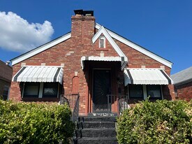 5919 Dressell Ave in St. Louis, MO - Building Photo