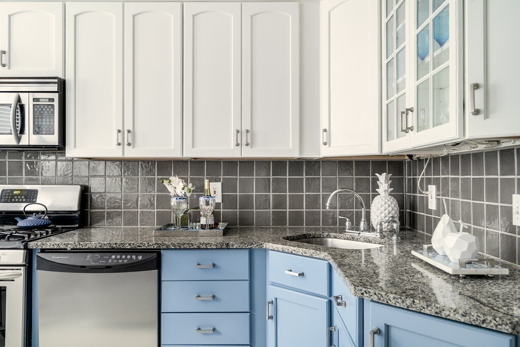 114 Brook St, Unit 2 in Brookline, MA - Building Photo