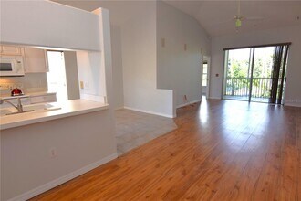 8355 Glen Rose Way in Sarasota, FL - Building Photo - Building Photo