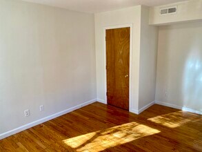 123 Thorndike St, Unit 2L in Cambridge, MA - Foto de edificio - Building Photo