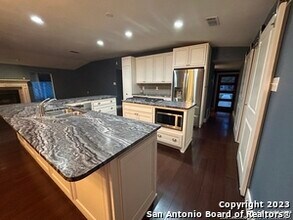 139 Knibbe Ave in San Antonio, TX - Building Photo - Building Photo