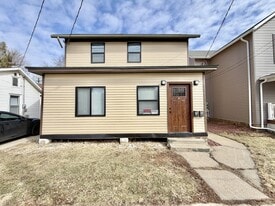 425 S Jackson St in Janesville, WI - Building Photo