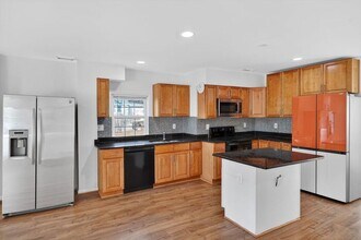 7920 Temple Hill Rd in Clinton, MD - Building Photo - Building Photo