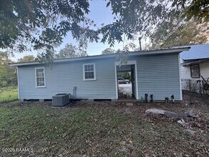 419 E Leonard Ave in Opelousas, LA - Building Photo - Building Photo