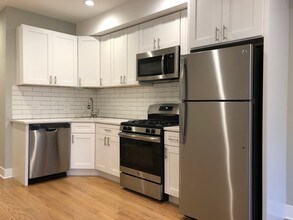 2437 N Ashland Ave-Unit -2F in Chicago, IL - Building Photo - Building Photo