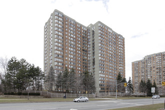 75 Bamburgh Cir in Toronto, ON - Building Photo - Building Photo