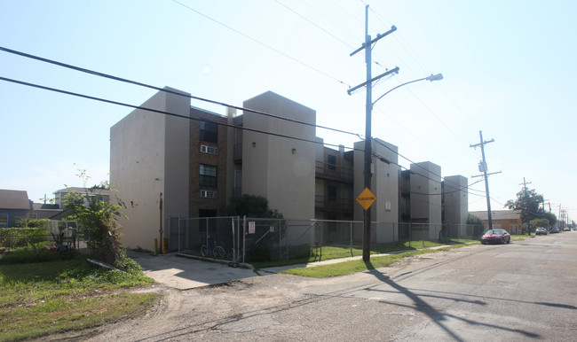 International in New Orleans, LA - Building Photo - Building Photo