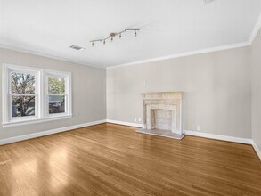 402 W 15th St in Houston, TX - Foto de edificio - Building Photo