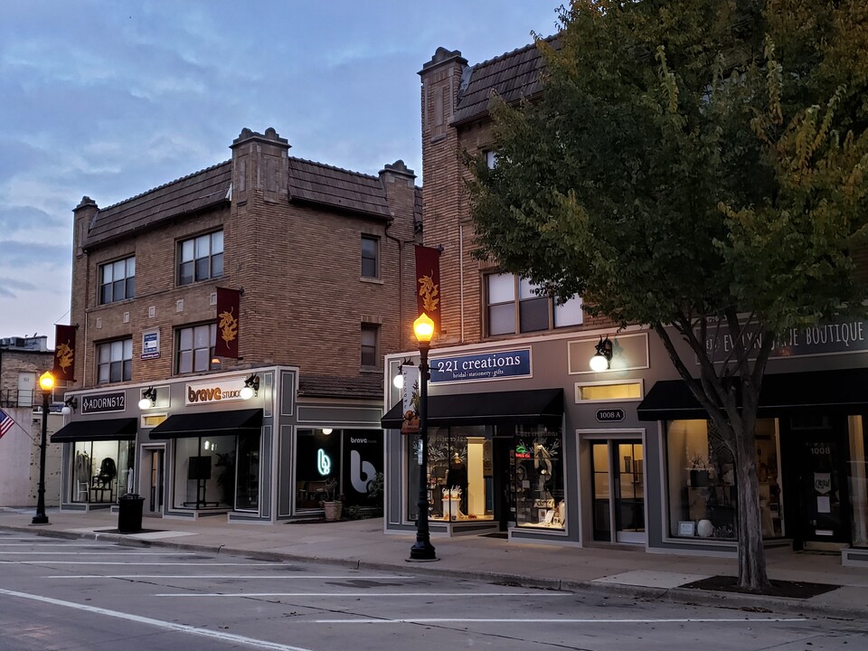 Curtiss in Downers Grove, IL - Building Photo